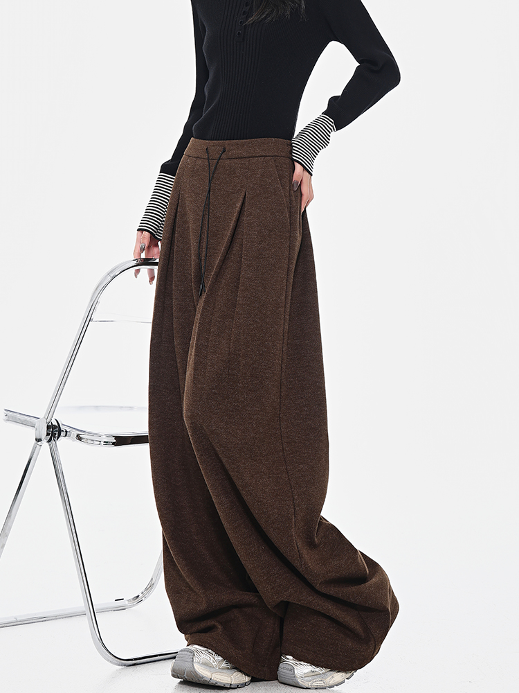 Brown Thickened Woolen Pleated Suit Pants for Women, Autumn/Winter Versatile Loose Slimming Wide-Leg Style, Chic Fashion Essential