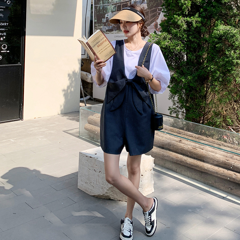 Butterfly Knot Suspenders Pants Set for Women - Trendy Summer 2025 Youthful Shorts Outfit Butterfly Knot Suspenders Pants Set for Women - Trendy Summer 2025 Youthful Shorts Outfit