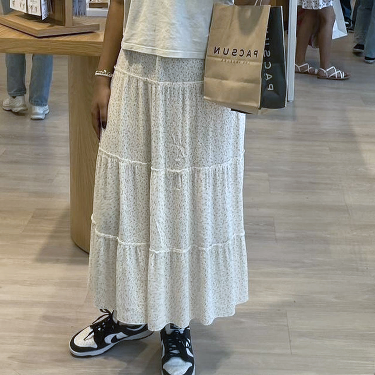 Buy One Get One Free Dresses - Seasonal Discount, Chic Style for Every Occasion, Affordable 88 Yuan for 2 Pieces Buy One Get One Free Dresses - Seasonal Discount, Chic Style for Every Occasion, Affordable 88 Yuan for 2 Pieces