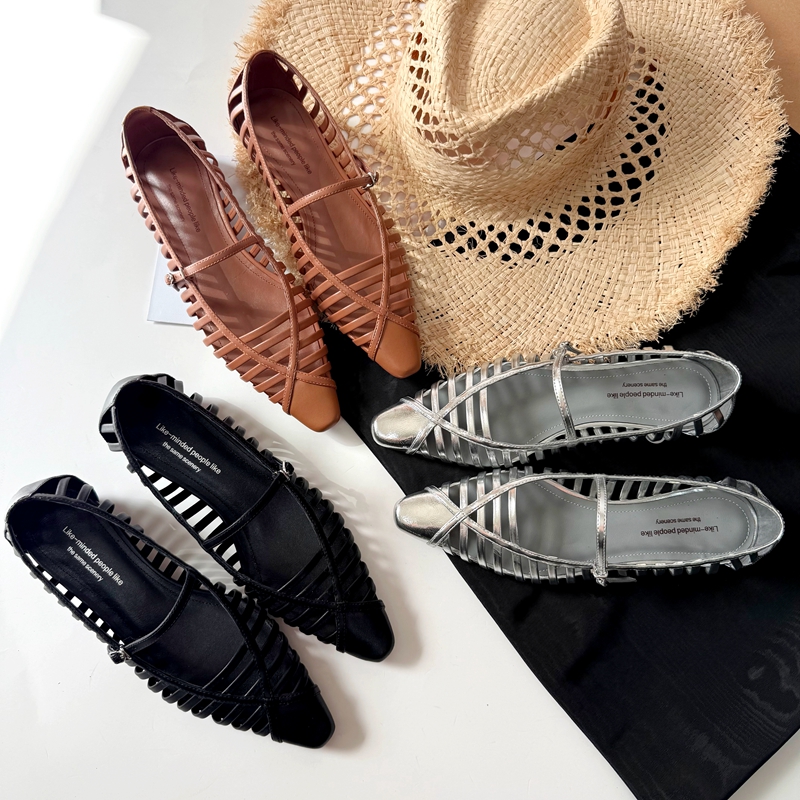 Caramel Latte Hollow Flat Sandals for Women - Retro One-Strap Roman Woven Mary Jane Shoes, Instagram Style