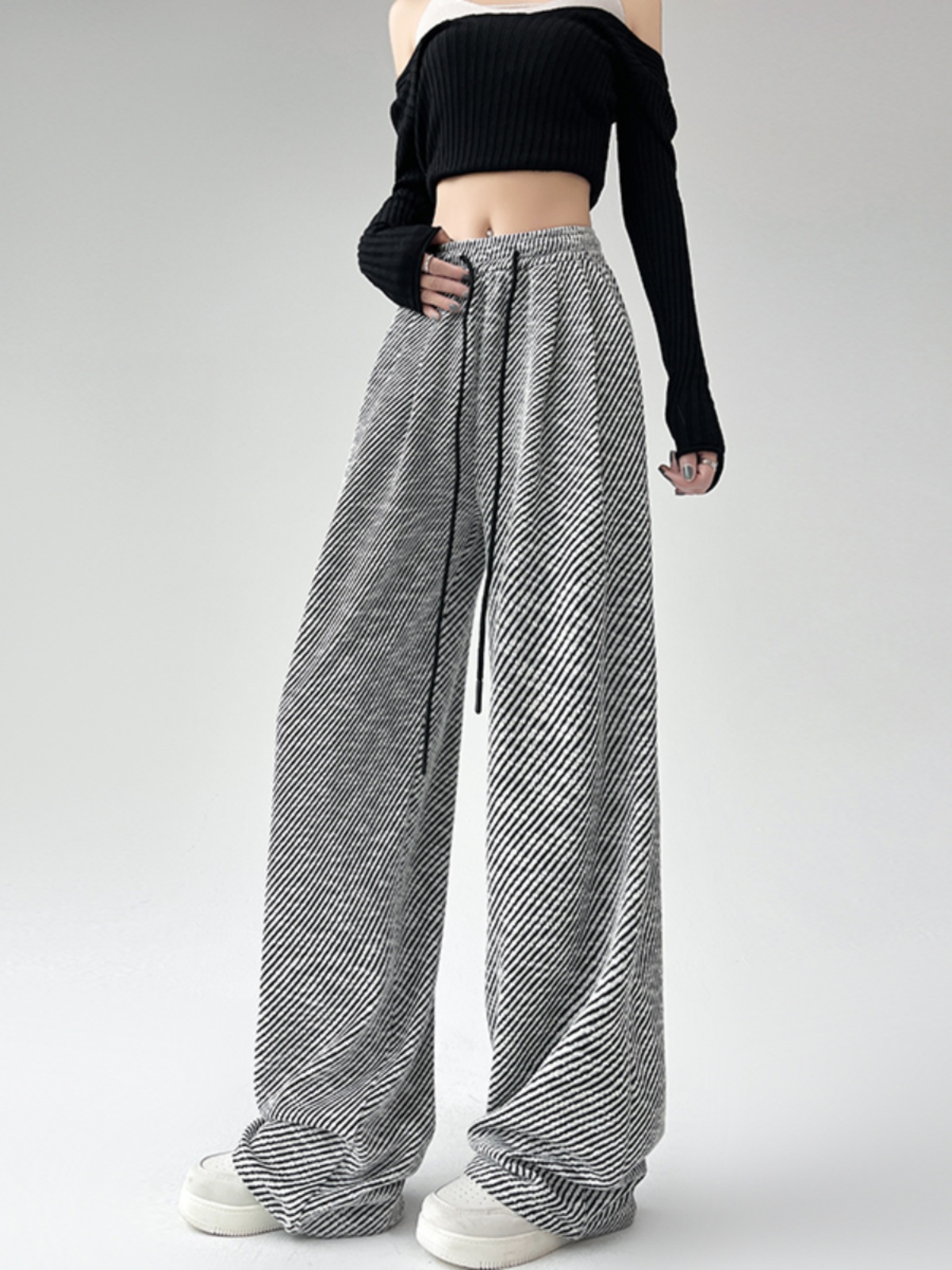 Casual Hip-Hop Wide-Leg Pants for Jazz Dance, Black and White Diagonal Striped Draped Loose Straight-Leg Trousers