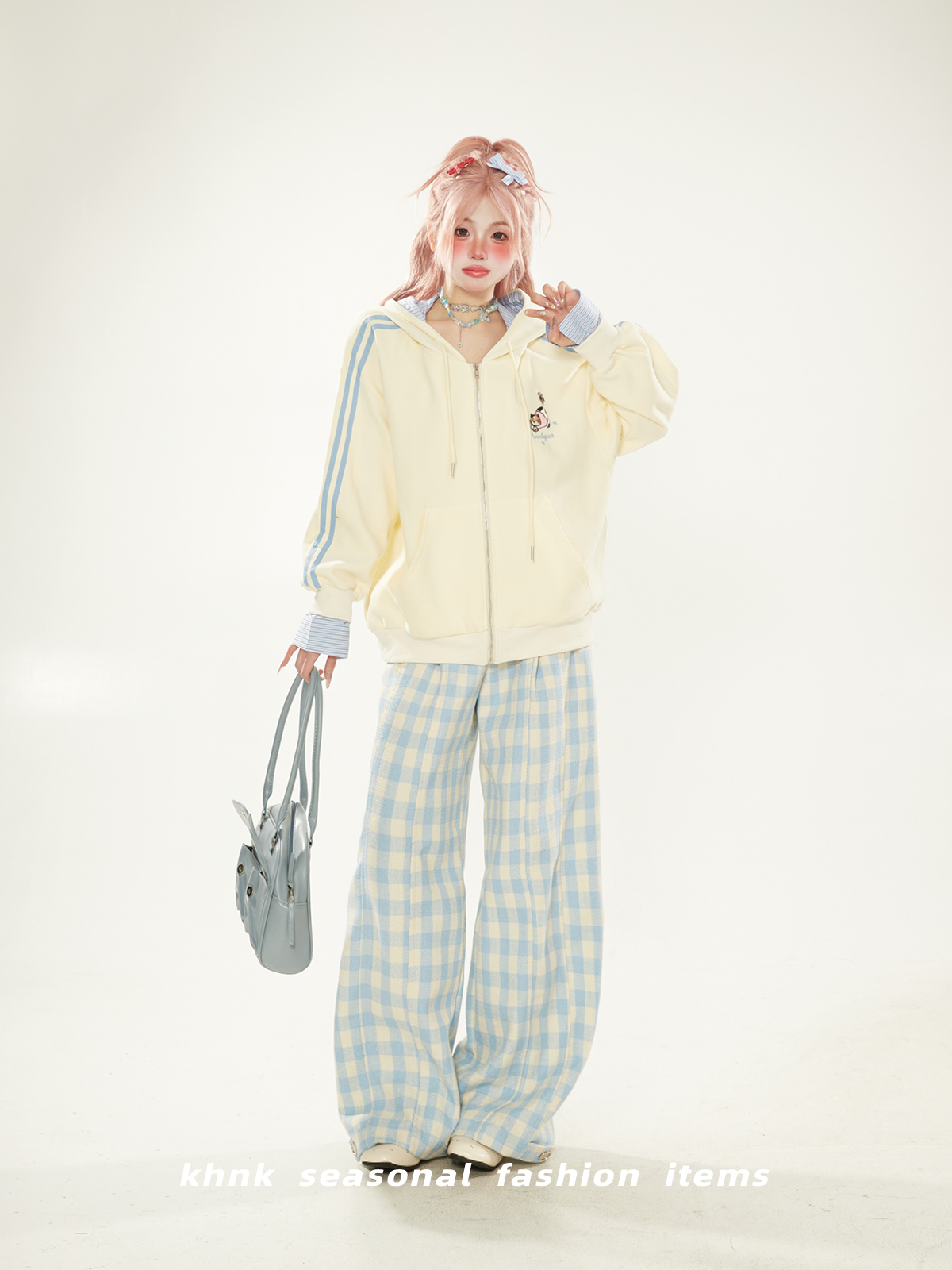 Charming Peach Cat Embroidery Hoodie Cardigan for Women - Spring Autumn Fake Two-Piece Coat, Cute and Stylish Charming Peach Cat Embroidery Hoodie Cardigan for Women - Spring Autumn Fake Two-Piece Coat, Cute and Stylish