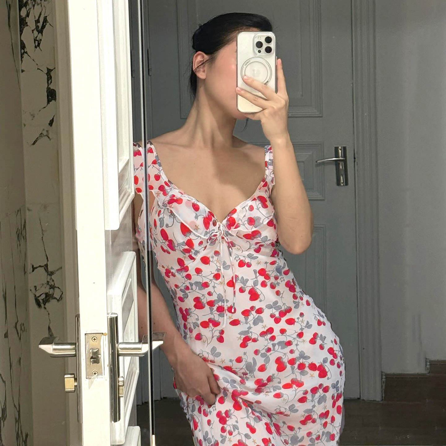 Cherry Print Ruffled Collar Dress - Vintage Waist-Cinching Slimming Long Dress for a Romantic European American Style Cherry Print Ruffled Collar Dress - Vintage Waist-Cinching Slimming Long Dress for a Romantic European American Style