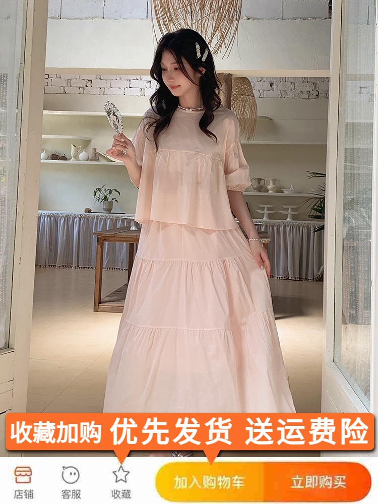 Chic 90s Inspired Two-Piece Set, Floral Print Crop Top and High-Waisted Skirt, Perfect for Summer Outings and Casual Wear Chic 90s Inspired Two-Piece Set, Floral Print Crop Top and High-Waisted Skirt, Perfect for Summer Outings and Casual Wear