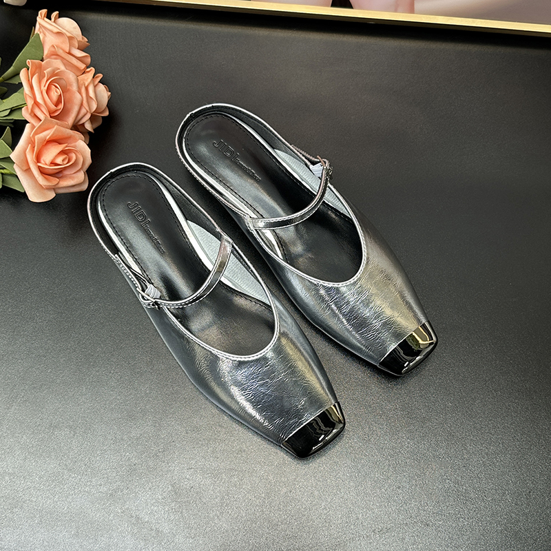 Chic French-Style Half Slippers for Women - Elegant Outdoor Mules for Spring/Summer 2025, High-End Feel Cool Sandals