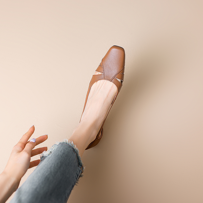 Chic French Vintage Genuine Leather Square-Toe Hollow Chunky Heel High Heels - Elegant Retro Style Shoes Chic French Vintage Genuine Leather Square-Toe Hollow Chunky Heel High Heels - Elegant Retro Style Shoes