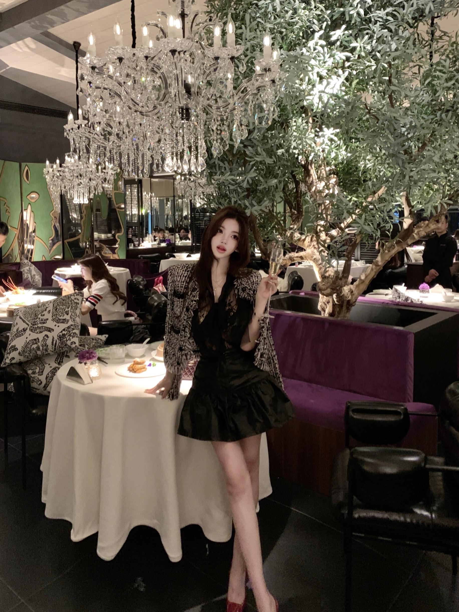 Chic High-End Woven Fringed Tassel Coat - Thousand Gold Invitation Design, Stylish Small Fit, Perfect for 90s and Y2K Fashion Lovers Chic High-End Woven Fringed Tassel Coat - Thousand Gold Invitation Design, Stylish Small Fit, Perfect for 90s and Y2K Fashion Lovers