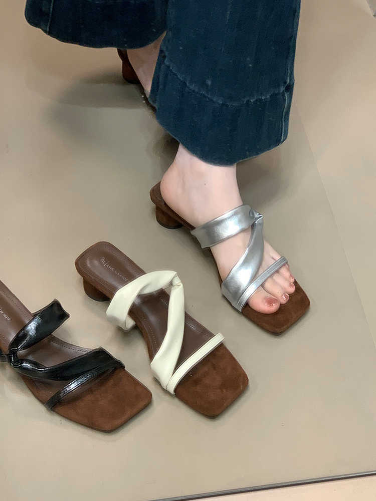 Chic Ocean One French Square-Toe Chunky High-Heeled Open-Toe Sandals for Women - Stylish Roman Skirt Pairing, Perfect for Summer