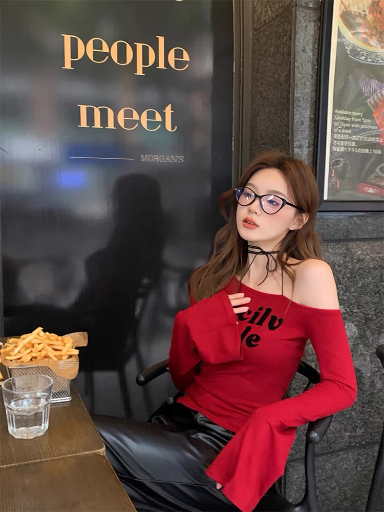 Chic Off-Shoulder Long Sleeve Top in Jazz Red - Sweet and Spicy K-Pop Style for Music Festivals and Trendy Outings