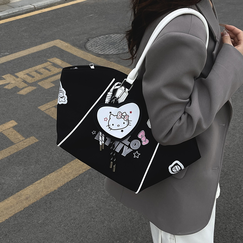 Chic Red Hello Kitty Women's Handbag, Large Capacity Cartoon Shoulder Bag for Commuting, Niche Fashion Accessory