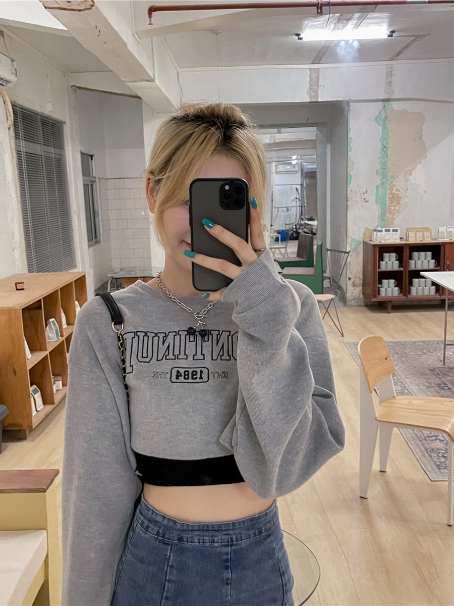 Chic Women's Hip Hop Sweatshirt - Thin Spring Autumn Style, Street Dance Jazz Top, American High Street Fashion, 港风 Inspired Chic Women's Hip Hop Sweatshirt - Thin Spring Autumn Style, Street Dance Jazz Top, American High Street Fashion, 港风 Inspired