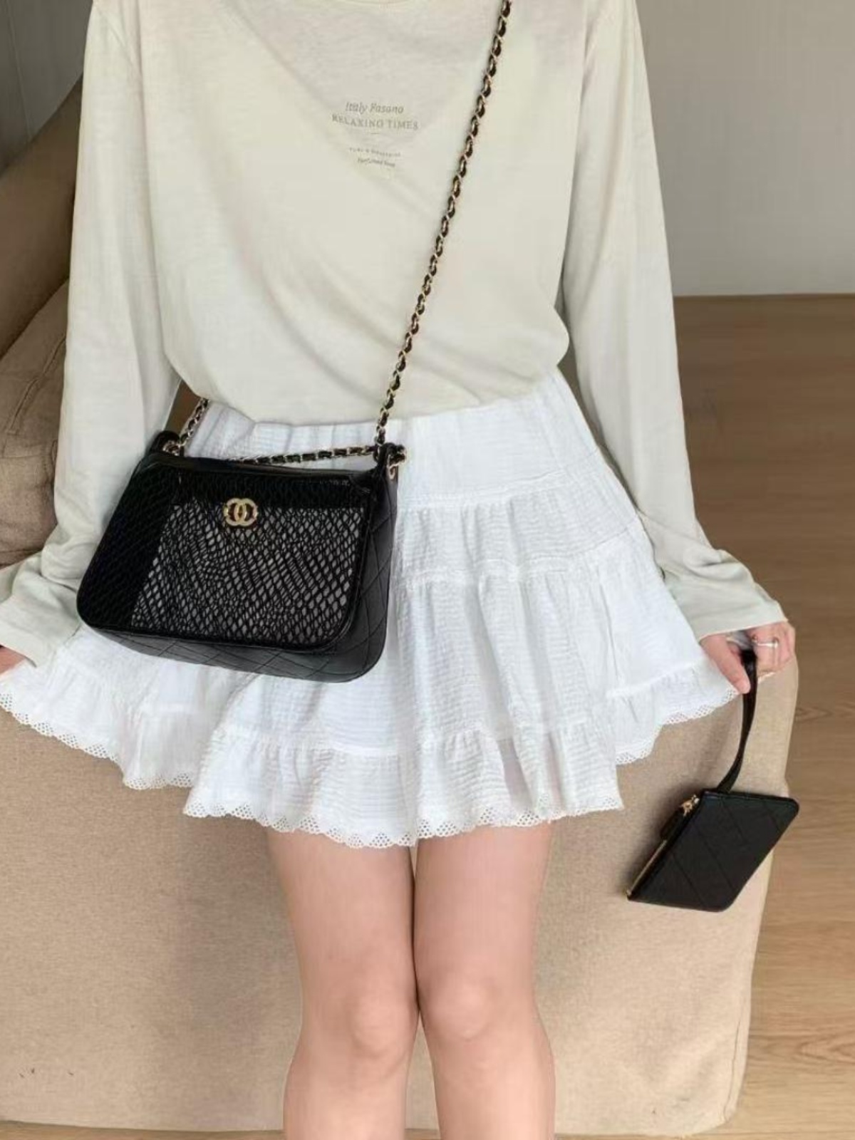 Chic Women's Hollow Mesh Chain Shoulder Bag - Versatile Crossbody in Trendy Chanel-Style for Spring & Summer Chic Women's Hollow Mesh Chain Shoulder Bag - Versatile Crossbody in Trendy Chanel-Style for Spring & Summer