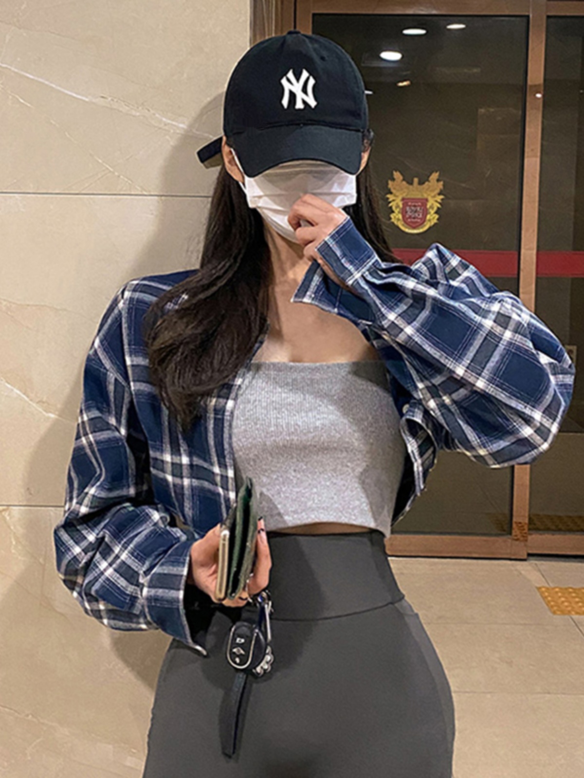Chic Women's Plaid Shirt, Long Sleeves, Autumn Fashion, Stylish Hong Kong-Inspired Top, Instagram-Worthy Look, Trendy Design