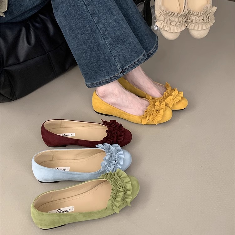 Chinese-Style Floral Flat Shoes for Women - Spring/Summer 2025 Gentle Breeze Design, Perfect for Skirts and Casual Outfits