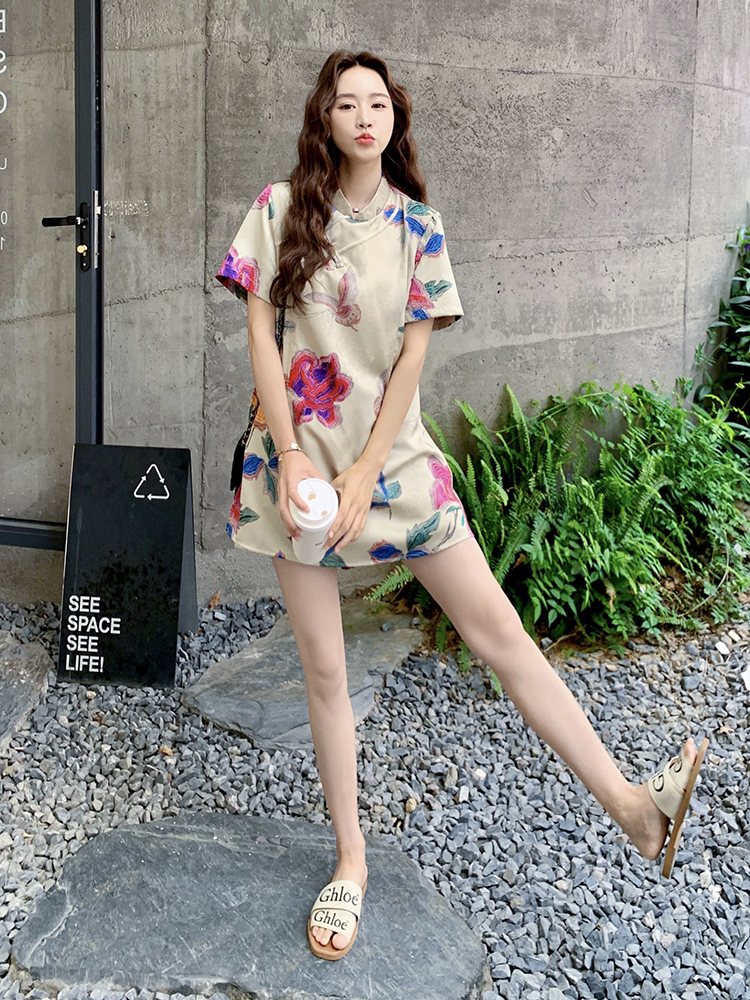 Chinese-Style Printed Satin Qipao Dress Set for Women - Summer Old Money Aesthetic Two-Piece Outfit with Shorts Chinese-Style Printed Satin Qipao Dress Set for Women - Summer Old Money Aesthetic Two-Piece Outfit with Shorts