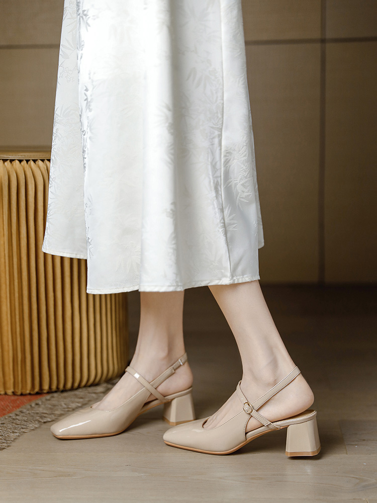 Chunky Heel Baotou Women's Sandals - Milk Tea Color, Versatile Mary Jane Flats, One-Strap High Heels for Summer 2025 Chunky Heel Baotou Women's Sandals - Milk Tea Color, Versatile Mary Jane Flats, One-Strap High Heels for Summer 2025