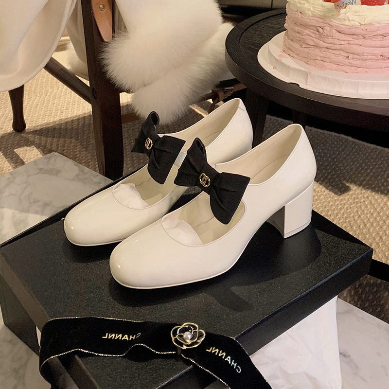 Chunky Heel Mary Jane Shoes in Genuine Leather, French Retro Bow Design, 2025 Autumn/Winter Style, Chic High-Heeled Flats Chunky Heel Mary Jane Shoes in Genuine Leather, French Retro Bow Design, 2025 Autumn/Winter Style, Chic High-Heeled Flats