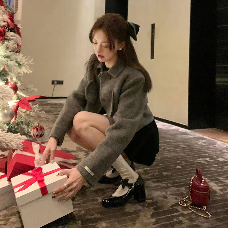 Chunky Heel Mary Jane Shoes in Genuine Leather, French Retro Bow Design, 2025 Autumn/Winter Style, Chic High-Heeled Flats Chunky Heel Mary Jane Shoes in Genuine Leather, French Retro Bow Design, 2025 Autumn/Winter Style, Chic High-Heeled Flats