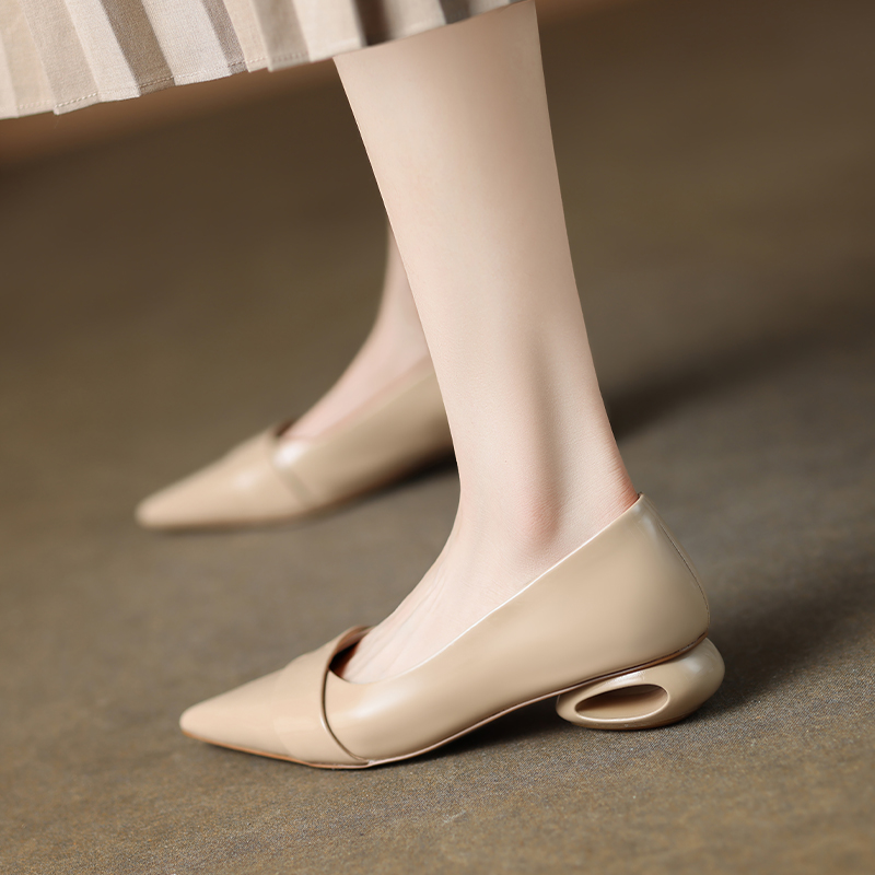 Chunky Heel Pointed Toe Hollow Design Genuine Leather Women's Shoes - French Grandma Style, Vintage Inspired, Niche Fashion Chunky Heel Pointed Toe Hollow Design Genuine Leather Women's Shoes - French Grandma Style, Vintage Inspired, Niche Fashion