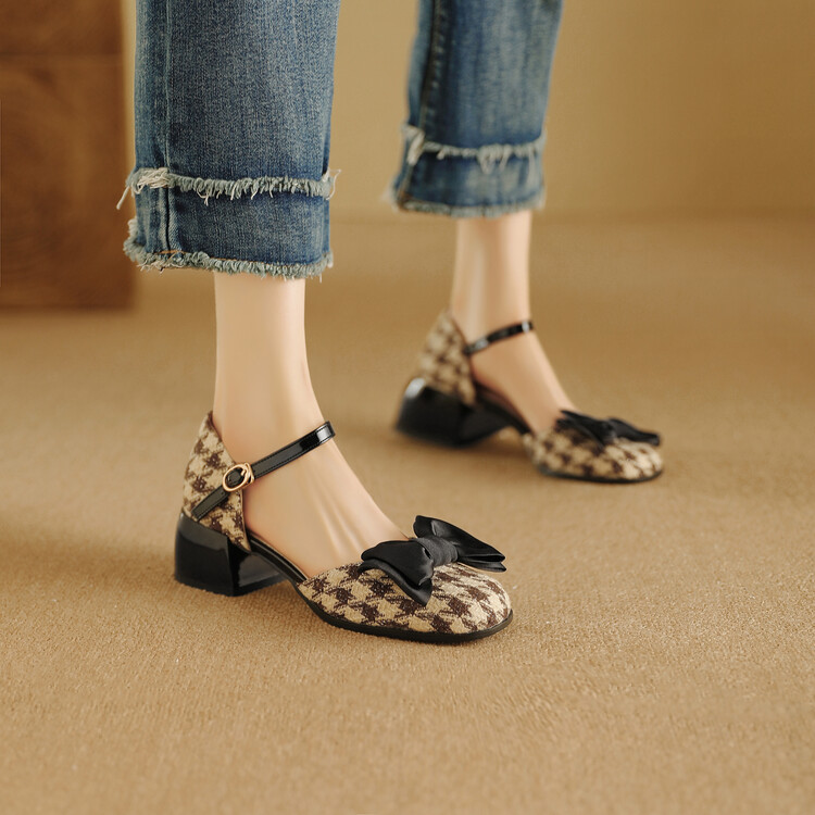 Chunky-Heeled Open-Toe Sandals for Women - Summer 2025 Style, Large Size, Backless Design, Perfect for Skirts and Casual Outfits Chunky-Heeled Open-Toe Sandals for Women - Summer 2025 Style, Large Size, Backless Design, Perfect for Skirts and Casual Outfits