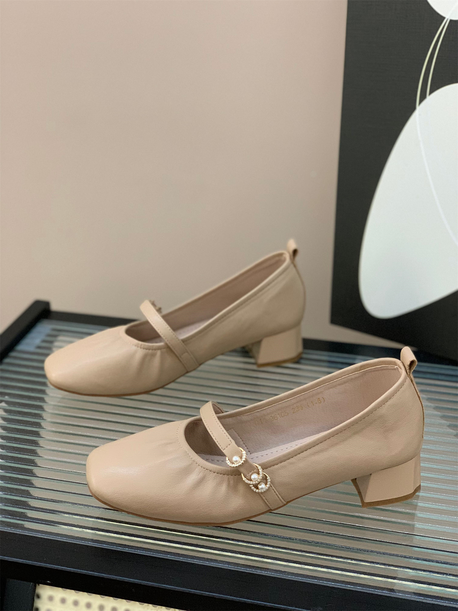 Chunky-Heeled Square-Toe Mary Jane Shoes for Women - Elegant Flats for Spring & Autumn 2025, Perfect for Skirts and Evening Wear Chunky-Heeled Square-Toe Mary Jane Shoes for Women - Elegant Flats for Spring & Autumn 2025, Perfect for Skirts and Evening Wear