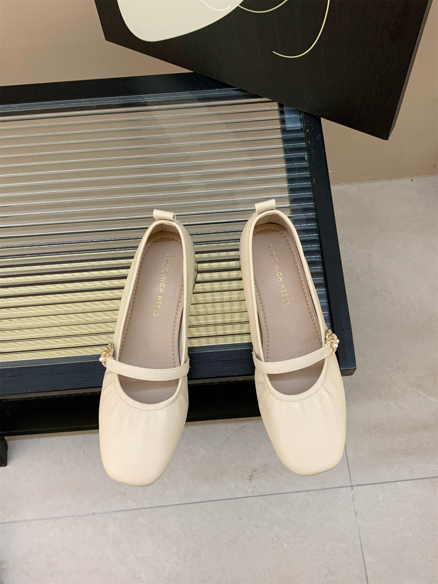 Chunky-Heeled Square-Toe Mary Jane Shoes for Women - Elegant Flats for Spring & Autumn 2025, Perfect for Skirts and Evening Wear Chunky-Heeled Square-Toe Mary Jane Shoes for Women - Elegant Flats for Spring & Autumn 2025, Perfect for Skirts and Evening Wear