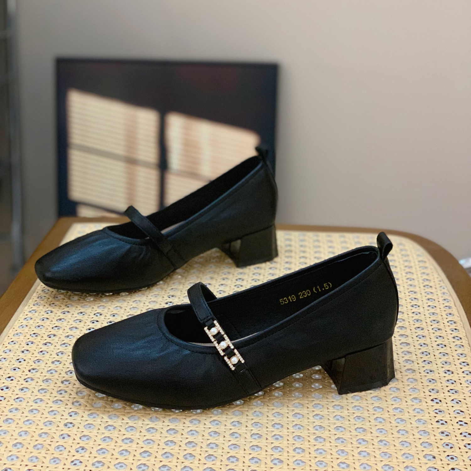 Chunky-Heeled Square-Toe Mary Jane Shoes for Women - Elegant Flats for Spring & Autumn 2025, Perfect for Skirts and Evening Wear Chunky-Heeled Square-Toe Mary Jane Shoes for Women - Elegant Flats for Spring & Autumn 2025, Perfect for Skirts and Evening Wear