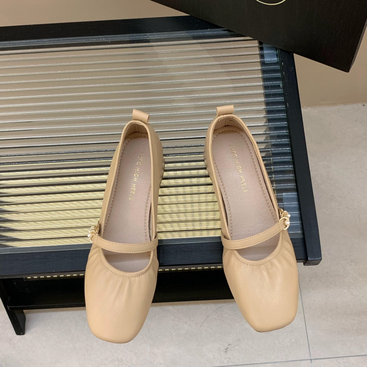 Chunky-Heeled Square-Toe Mary Jane Shoes for Women - Elegant Flats for Spring & Autumn 2025, Perfect for Skirts and Evening Wear Chunky-Heeled Square-Toe Mary Jane Shoes for Women - Elegant Flats for Spring & Autumn 2025, Perfect for Skirts and Evening Wear