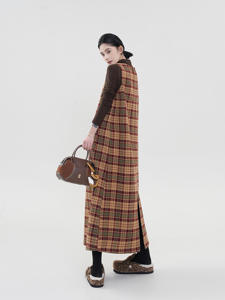 Coffee-Colored Plaid Fleece Sleeveless Dress for Women - Korean Style Retro Over-Knee Long Skirt for Autumn and Winter Coffee-Colored Plaid Fleece Sleeveless Dress for Women - Korean Style Retro Over-Knee Long Skirt for Autumn and Winter