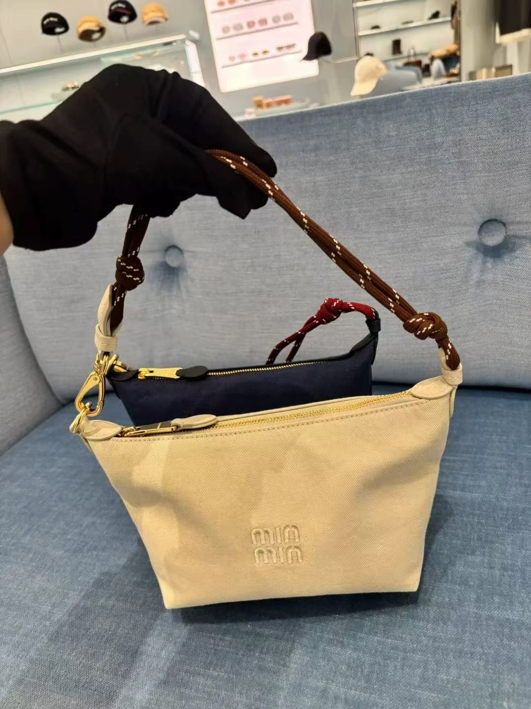 Color Block Canvas Lunch Box Bag - 2025 Internet Celebrity Fashion Commuter Shoulder Crossbody Bag for Surfing and Daily Use Color Block Canvas Lunch Box Bag - 2025 Internet Celebrity Fashion Commuter Shoulder Crossbody Bag for Surfing and Daily Use