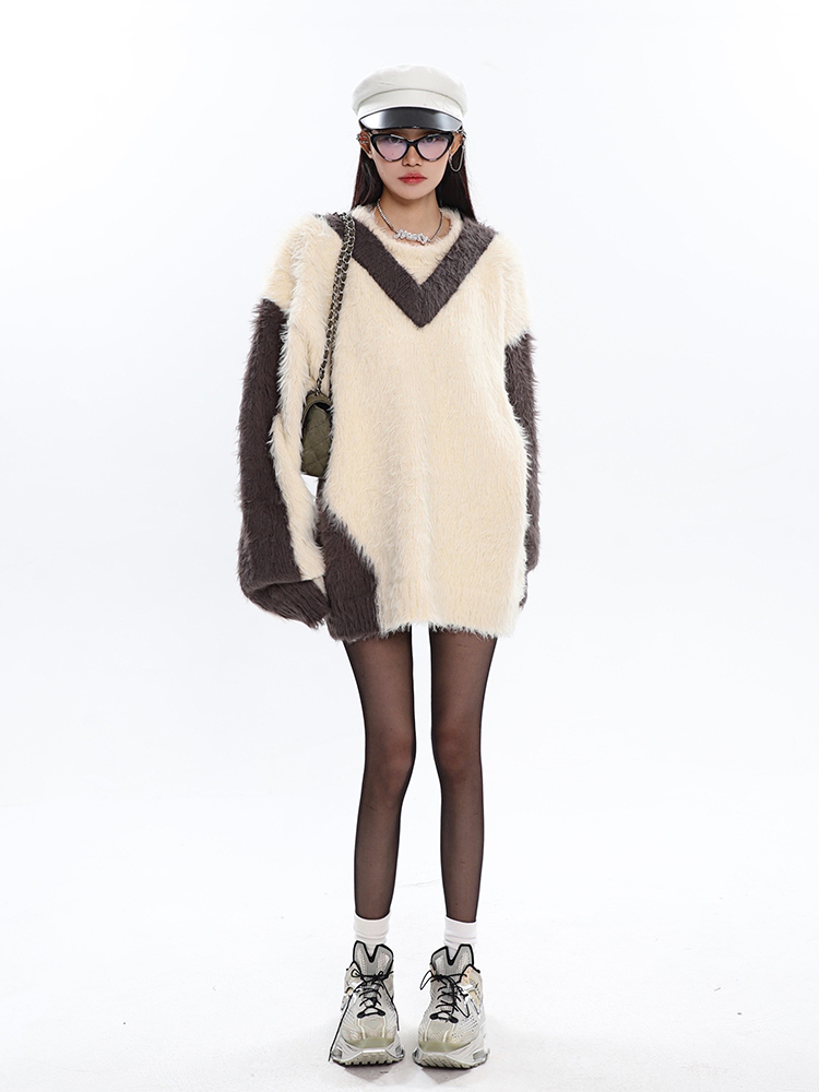 Color-Block Imitation Mink V-Neck Long Sleeve Sweater for Women - Lazy Style Autumn Winter Fashion Essential