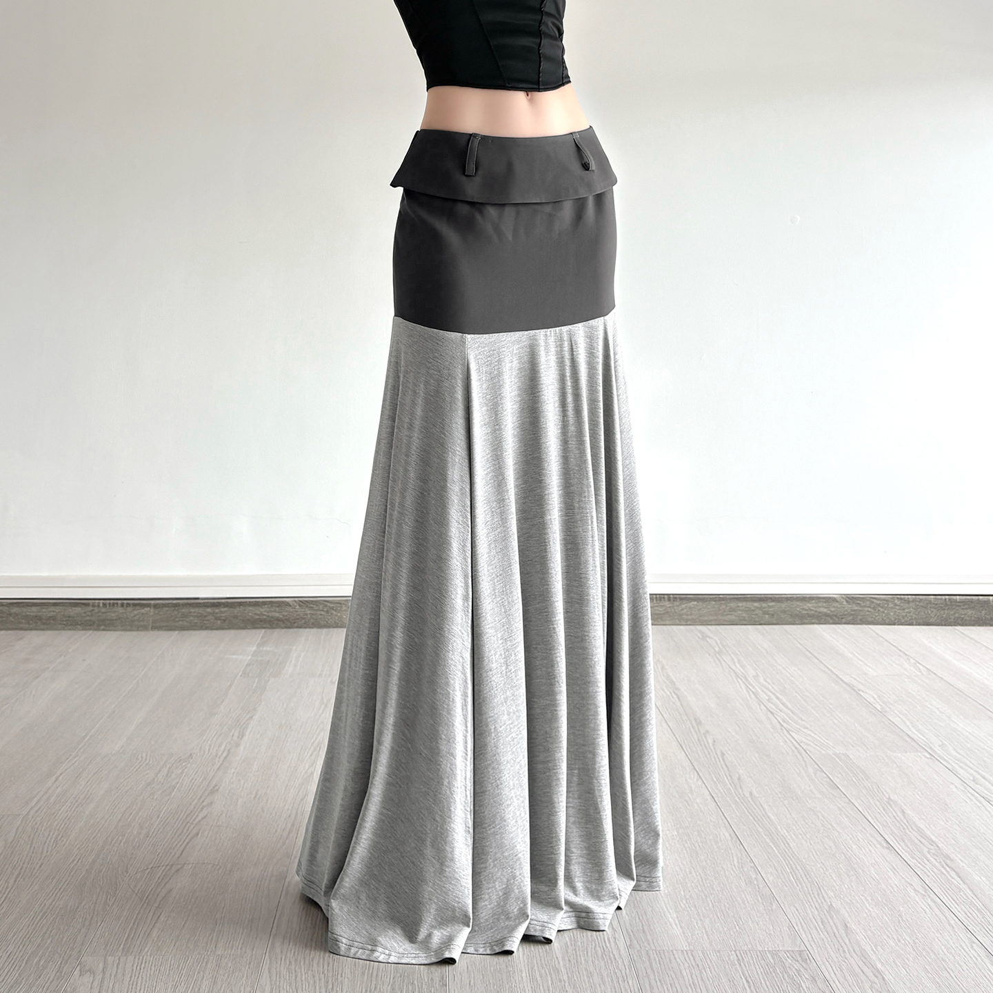 Color-Block Vintage Long Skirt for Women - Hipster Casual Street Style with Turned-Up Waist - Minimalist Fashion Essential