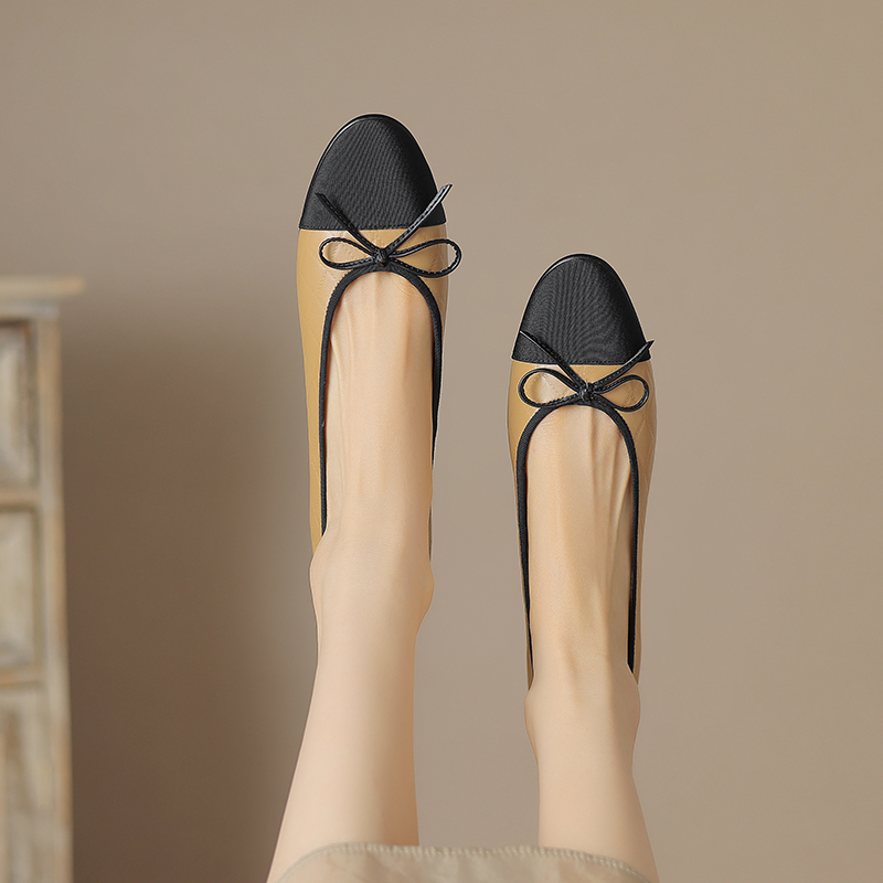 Color-Blocked Bow Ballet Flats in Genuine Leather - Women's French Style Comfortable Footwear for a Chic Look Color-Blocked Bow Ballet Flats in Genuine Leather - Women's French Style Comfortable Footwear for a Chic Look