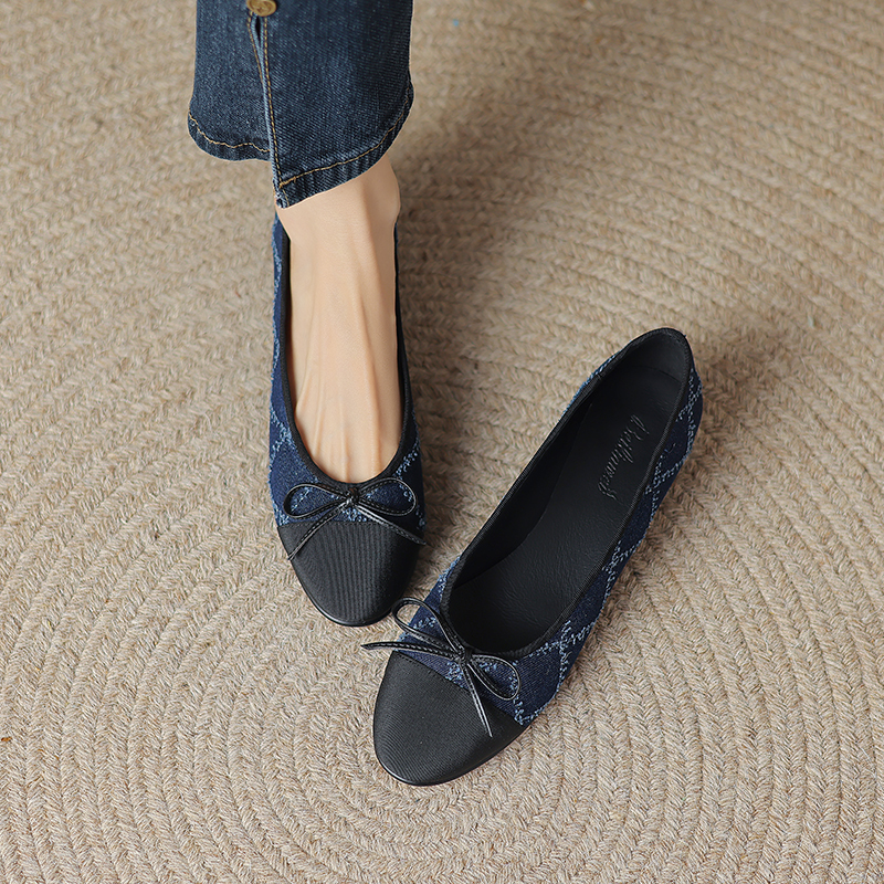 Color-Blocked Bow Ballet Flats in Genuine Leather - Women's French Style Comfortable Footwear for a Chic Look