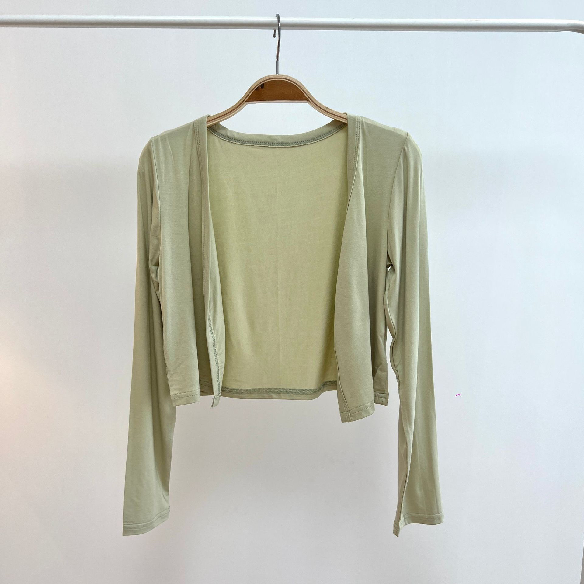 Color-Blocking Faux Two-Piece Slim Fit Jazz Dance T-Shirt for Women - Trendy Short Sleeve Practice Top Color-Blocking Faux Two-Piece Slim Fit Jazz Dance T-Shirt for Women - Trendy Short Sleeve Practice Top