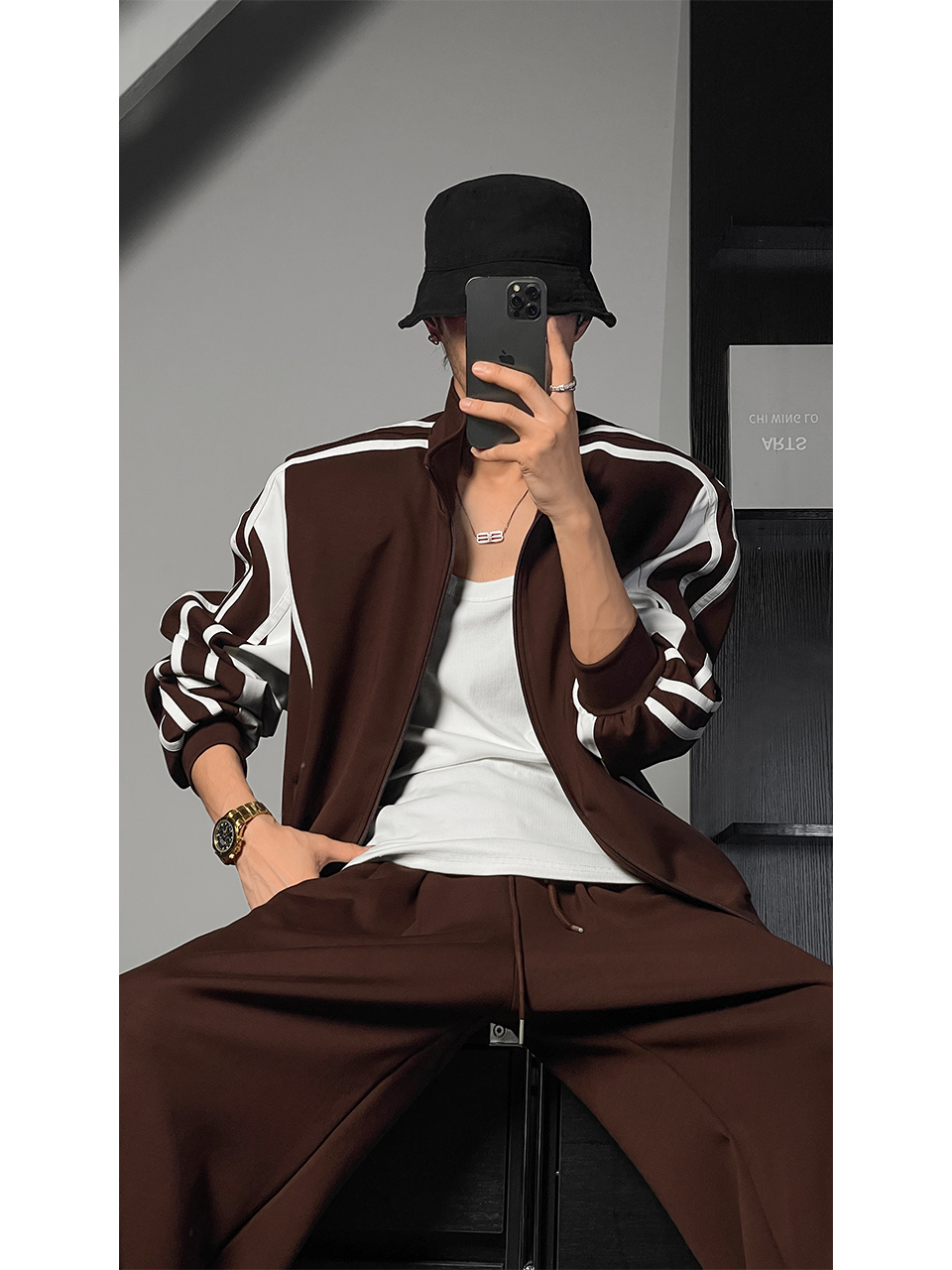 Color-Blocking Minimalist Dragon Dada Sports Set with Stand Collar Zipper Jacket and Loose Draping Wide-Leg Pants for Trendy Style