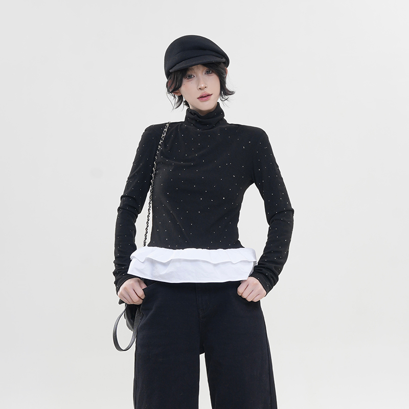 Color-Blocking Sequin High-Neck Long Sleeve T-Shirt for Women - Korean Style, Versatile Slim-Fit Base Layer Top for Autumn & Winter Color-Blocking Sequin High-Neck Long Sleeve T-Shirt for Women - Korean Style, Versatile Slim-Fit Base Layer Top for Autumn & Winter