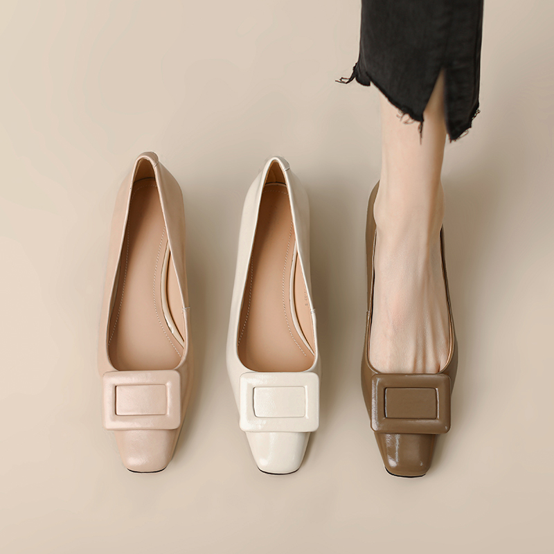 Comfortable Sheepskin Grandma Shoes for Women, French-Style Square Buckle Chunky Heel Loafers, Square-Toed Mid-Heel Footwear Comfortable Sheepskin Grandma Shoes for Women, French-Style Square Buckle Chunky Heel Loafers, Square-Toed Mid-Heel Footwear