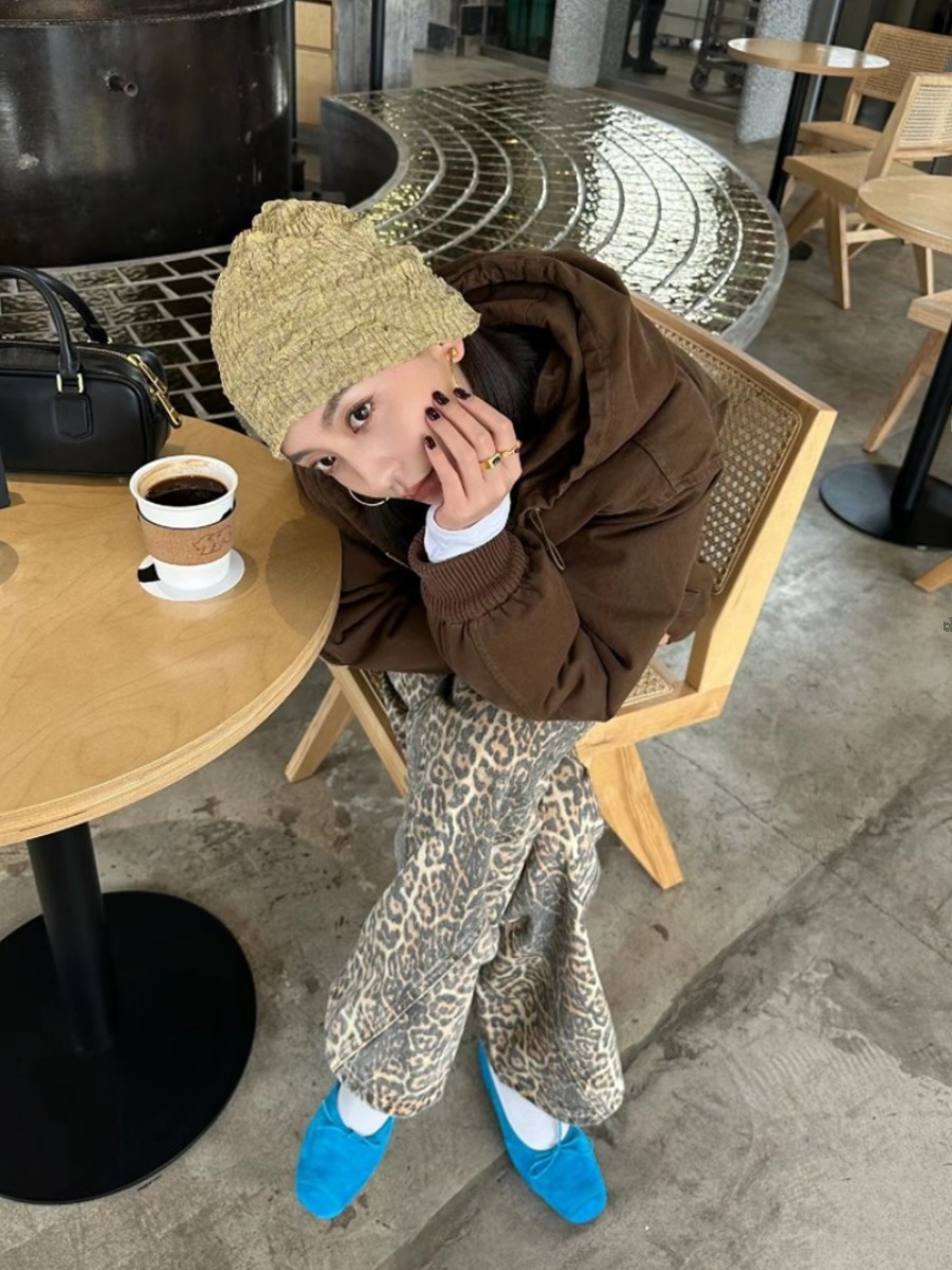 Cowhide French Round-Toe Ballet Flats for Women, Slip-On Casual Loafers, Soft-Soled Grandma Shoes, Comfortable Everyday Footwear Cowhide French Round-Toe Ballet Flats for Women, Slip-On Casual Loafers, Soft-Soled Grandma Shoes, Comfortable Everyday Footwear