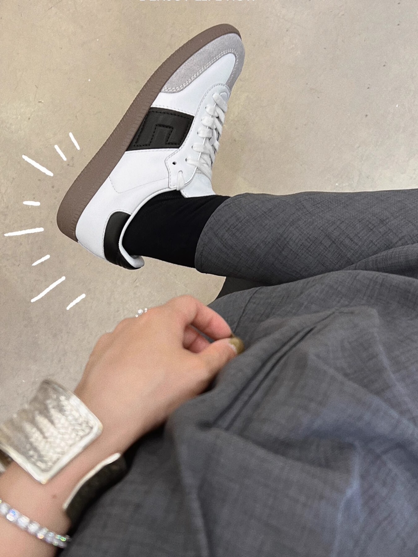 Cowhide Silver Training Shoes for Women - Classic Spring/Summer Casual Sneakers, Trendy Little White Shoes, Internet Celebrity Style Cowhide Silver Training Shoes for Women - Classic Spring/Summer Casual Sneakers, Trendy Little White Shoes, Internet Celebrity Style