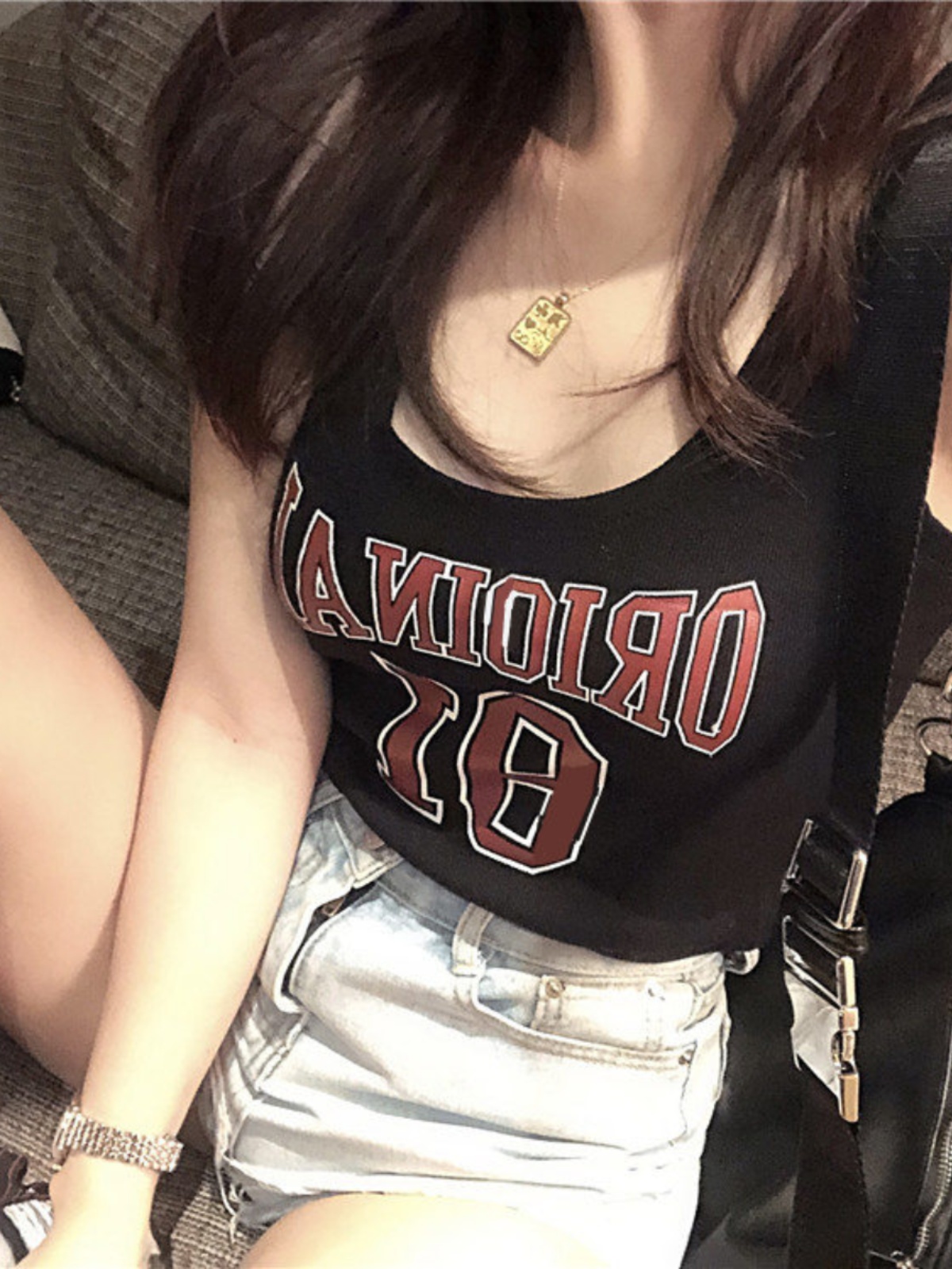 Cropped Sleeveless Jazz Dance Top with Midriff-Baring Design and Letter Jazz Print - Trendy Y2K Dancewear