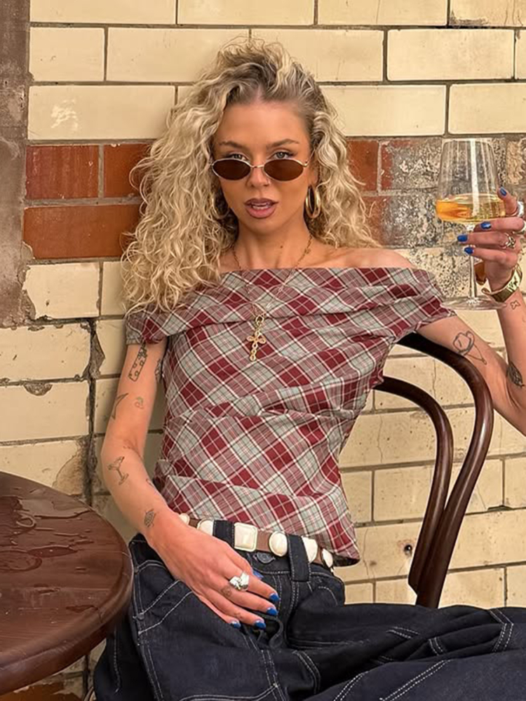 Cuffed One-Shoulder Red Plaid T-Shirt for Women - Vintage American Style, Raglan Sleeves, Slim Fit, Short Top, Y2K Fashion