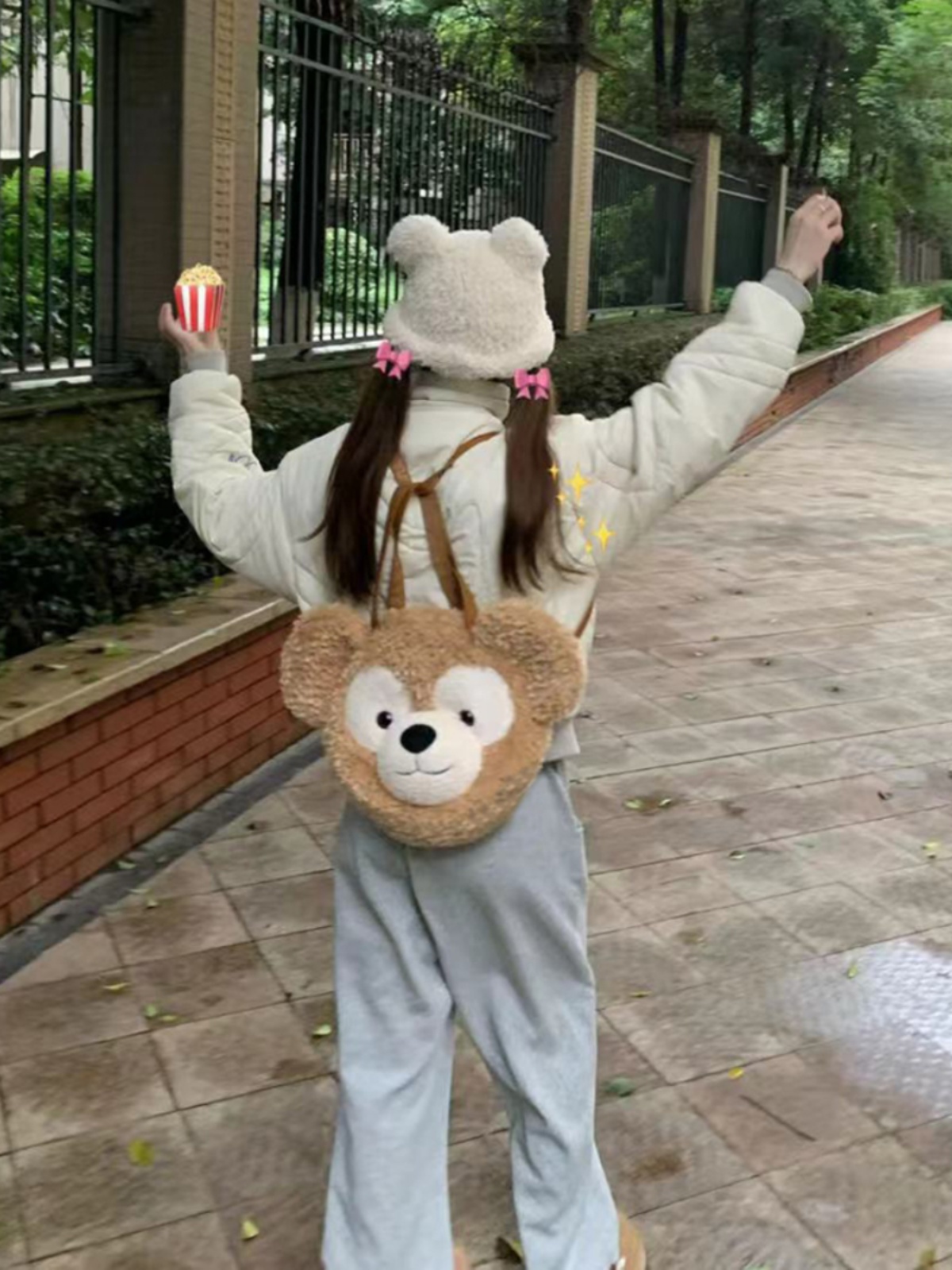 Cute Cartoon Duffy Bear Plush Backpack - Big Face Shoulder Crossbody Bag in Kawaii Style - Adorable Teddy Bear Design