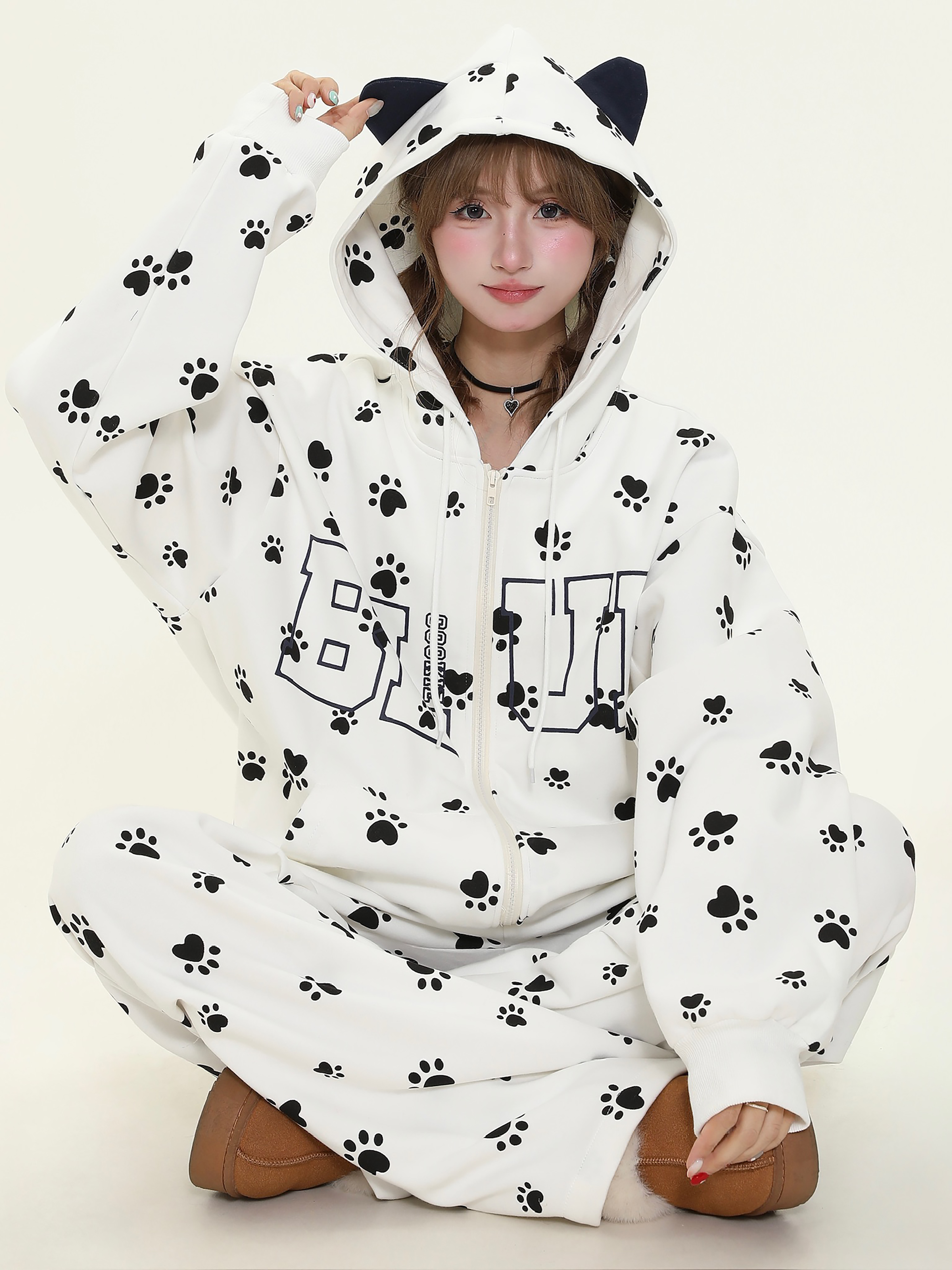 Cute Dog Paw Print Hoodie and Long Pants Two-Piece Set - Sweet Casual Outfit for Spring 2025, Perfect for Girls, Trendy Dog Lover Style Cute Dog Paw Print Hoodie and Long Pants Two-Piece Set - Sweet Casual Outfit for Spring 2025, Perfect for Girls, Trendy Dog Lover Style