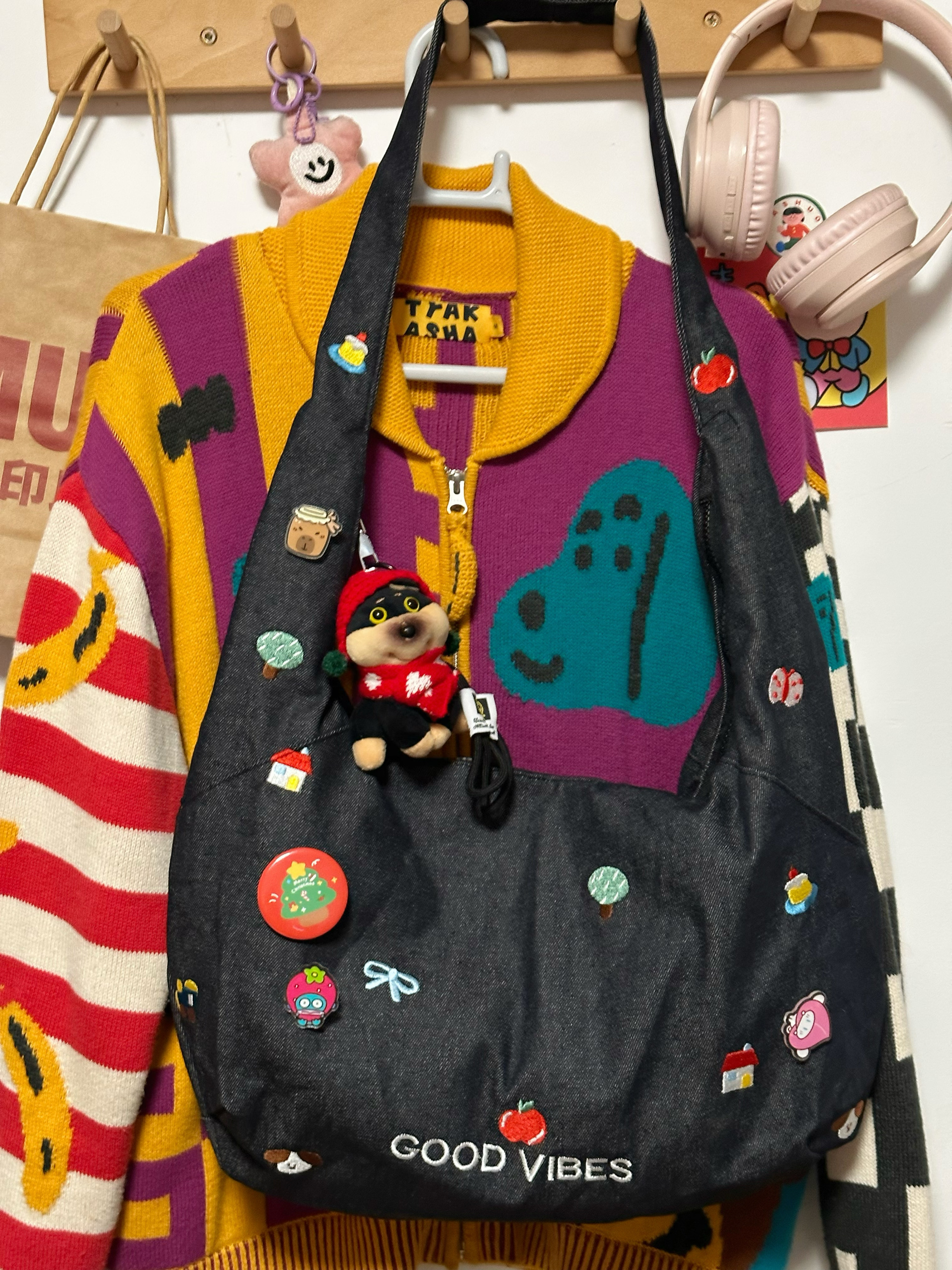 Cute Embroidered Denim Women's Crossbody Bag, Stylish Shoulder Commuter Bag for Students, Trendy Ins Fabric Design Cute Embroidered Denim Women's Crossbody Bag, Stylish Shoulder Commuter Bag for Students, Trendy Ins Fabric Design