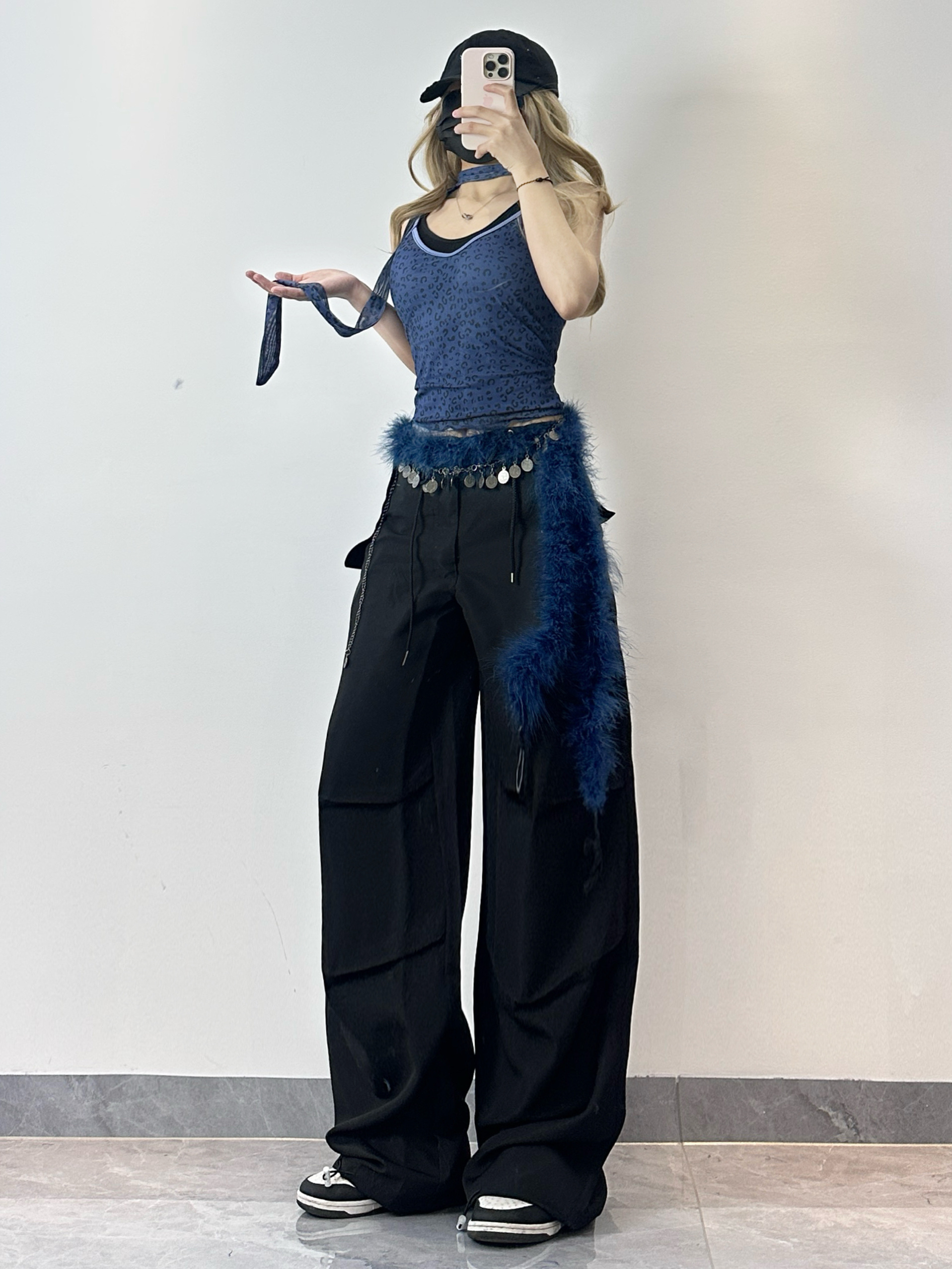 Dark Blue Leopard Print Jazz Dance Vest with Black Drawstring Pants for Women - Stylish Dancewear for Jazz and Performance Dark Blue Leopard Print Jazz Dance Vest with Black Drawstring Pants for Women - Stylish Dancewear for Jazz and Performance