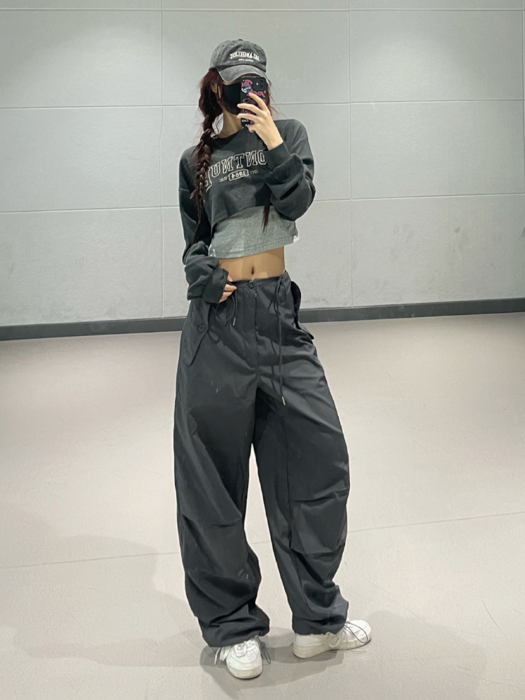 Dark Gray Letter Print Jazz Dance Sweatshirt and Vest Set - Early Autumn Two-Piece Outfit for Y2K and Street Style Fashion Dark Gray Letter Print Jazz Dance Sweatshirt and Vest Set - Early Autumn Two-Piece Outfit for Y2K and Street Style Fashion