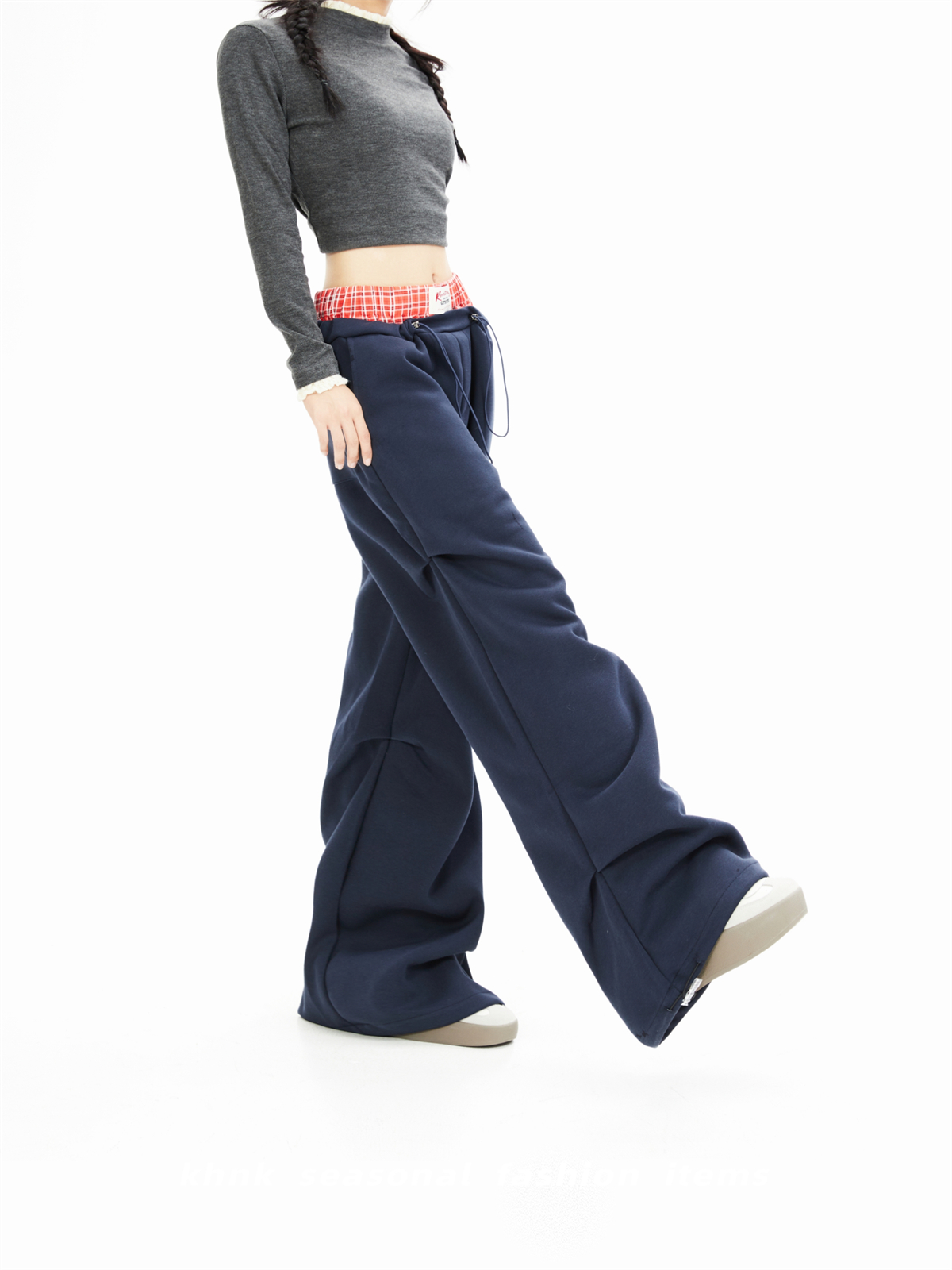 Deep Blue Color-Blocked Relaxed Fit Tapered Sweatpants for Women - High-Quality Casual Sports Pants for Spring and Autumn