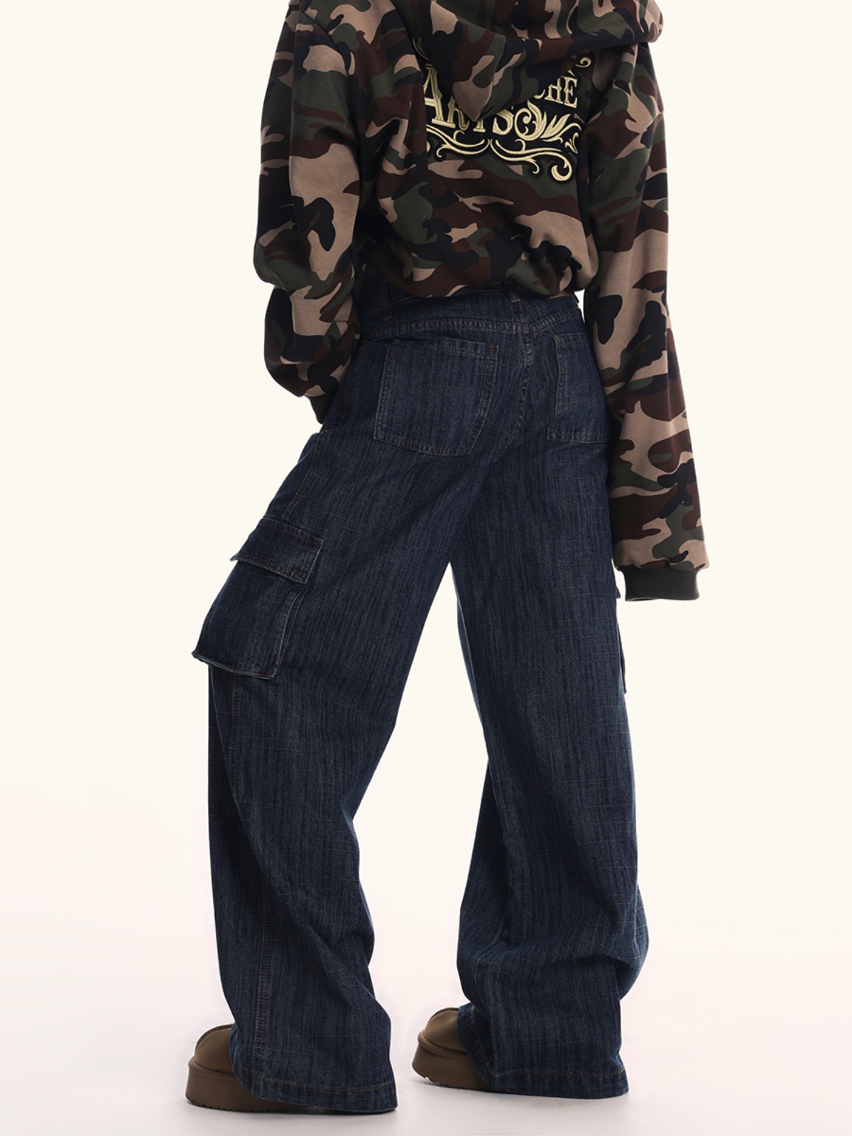 Deep Blue Denim Workwear Jeans for Men and Women - Loose Fit American Vintage Casual Straight Wide-Leg Pants Deep Blue Denim Workwear Jeans for Men and Women - Loose Fit American Vintage Casual Straight Wide-Leg Pants