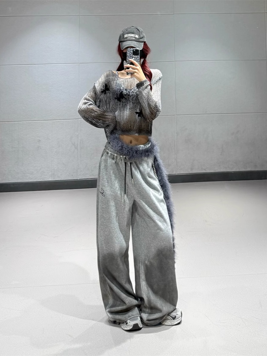 Deep Gray Knitted Short Sweater with Gray Gradient Tie-Dye Wide-Leg Sweatpants Set - Y2K Style Athleisure Outfit Deep Gray Knitted Short Sweater with Gray Gradient Tie-Dye Wide-Leg Sweatpants Set - Y2K Style Athleisure Outfit
